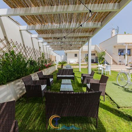Villa Leonardo San Foca - Room, Pool & Restaurant Екстериор снимка