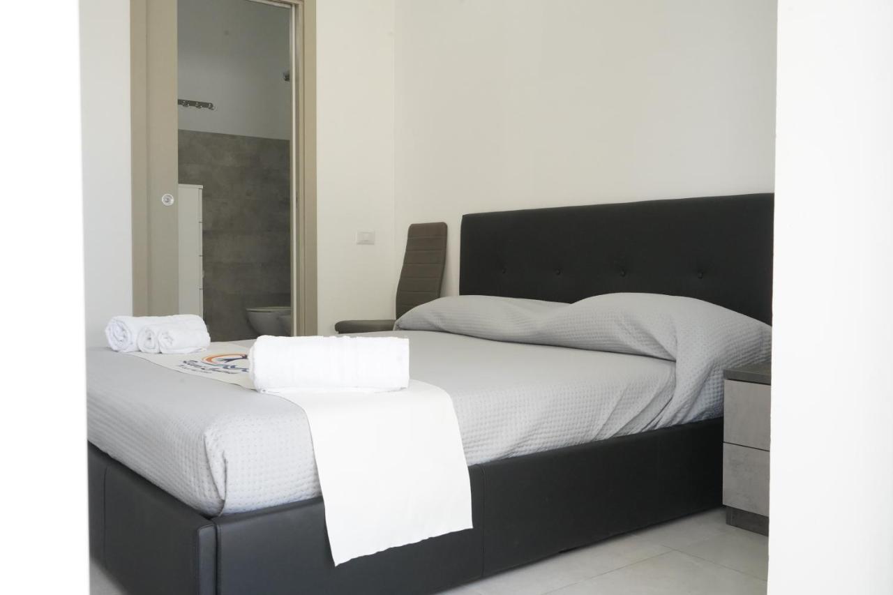 Villa Leonardo San Foca - Room, Pool & Restaurant Екстериор снимка