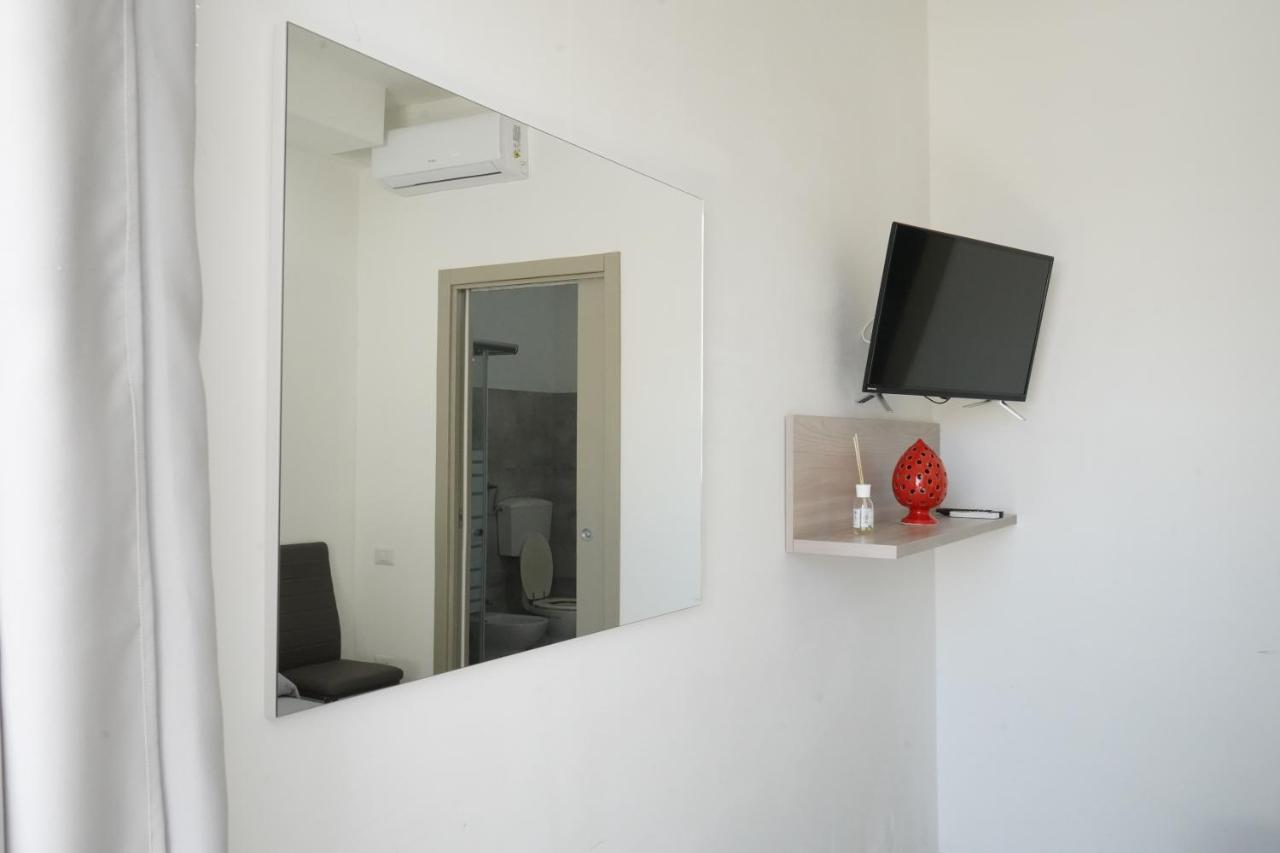 Villa Leonardo San Foca - Room, Pool & Restaurant Екстериор снимка