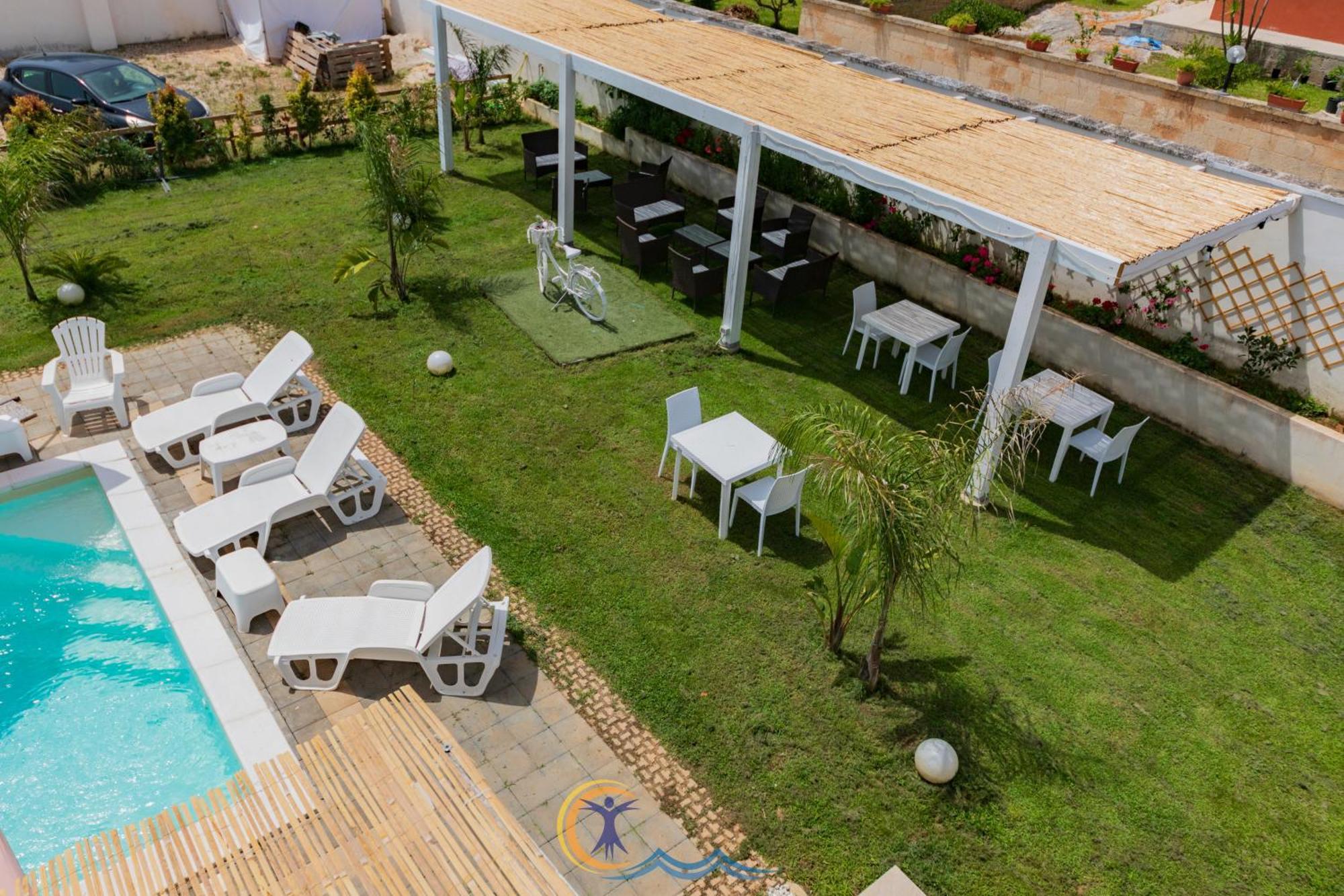 Villa Leonardo San Foca - Room, Pool & Restaurant Екстериор снимка
