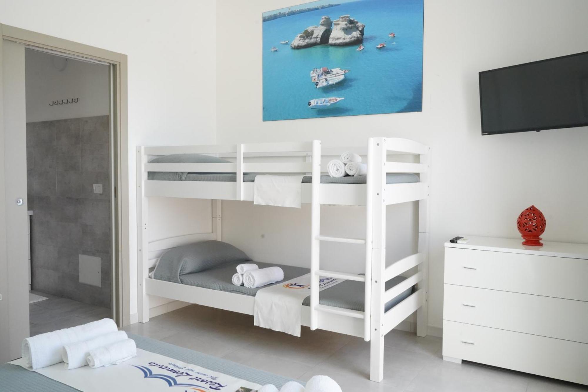 Villa Leonardo San Foca - Room, Pool & Restaurant Екстериор снимка