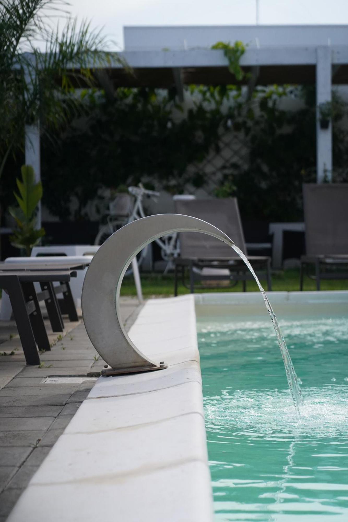 Villa Leonardo San Foca - Room, Pool & Restaurant Екстериор снимка